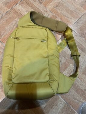 Incase Olive-Mustard Sling Bag